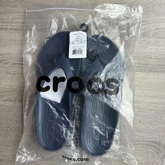 CROCS Shoes - NIB Crocs Kadee II Flip Women's Sz 11/Men’s Sz 9 Navy Thong Waterproof Sandal